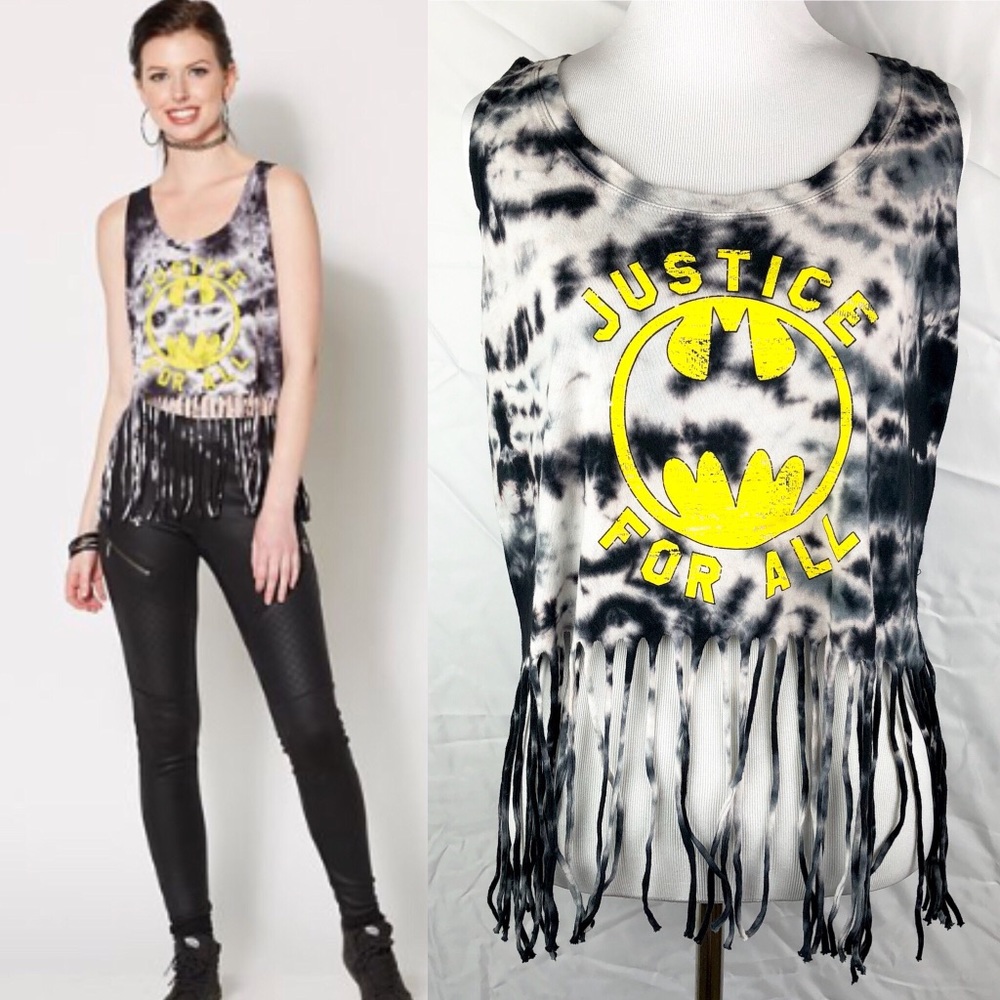 ☀️ 3/$25 SPENCER’S Tie Dye Batman Fringe Top
